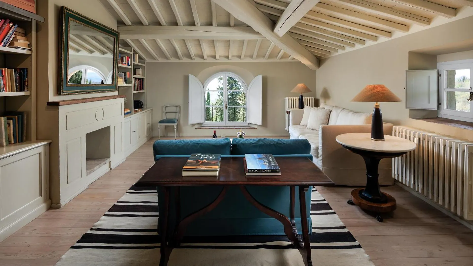 كاستيلّينا إنْ كْيانت Castello Di Fonterutoli Wine Resort منزل ريفي